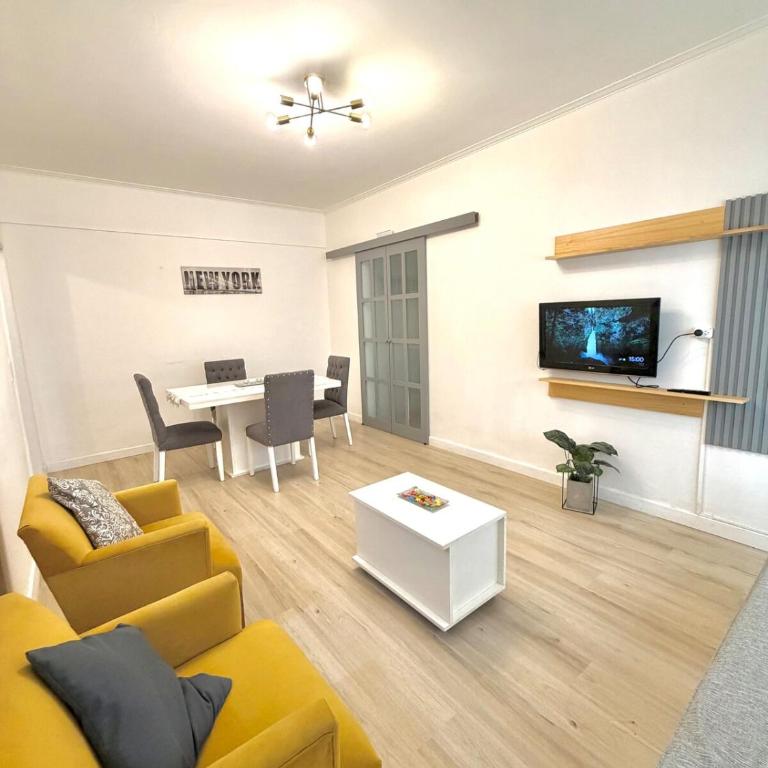 Departamento céntrico frente al casino y a pasos del mar! - Apartamento de 1 dormitorio - 17