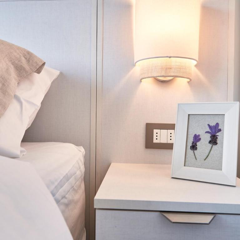 Departamento boutique con Azotea privada diseño exclusivo - Three-Bedroom Apartment - 65