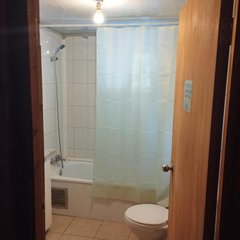 HOSTAL CARHUELLO - Budget Double Room - 5
