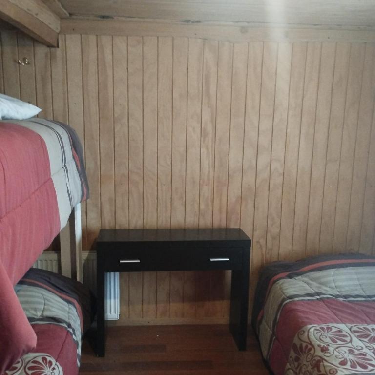 HOSTAL CARHUELLO - Economy Triple Room - 4