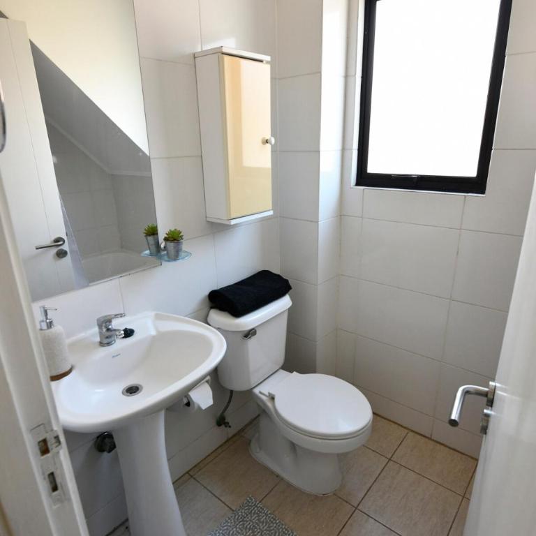 Casa en condominio con junto al río calle calle - Three-Bedroom House - 7