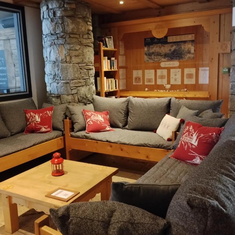 Le Cocon - Appartement 1 Chambre avec Balcon et Vue sur les Montagnes - 10