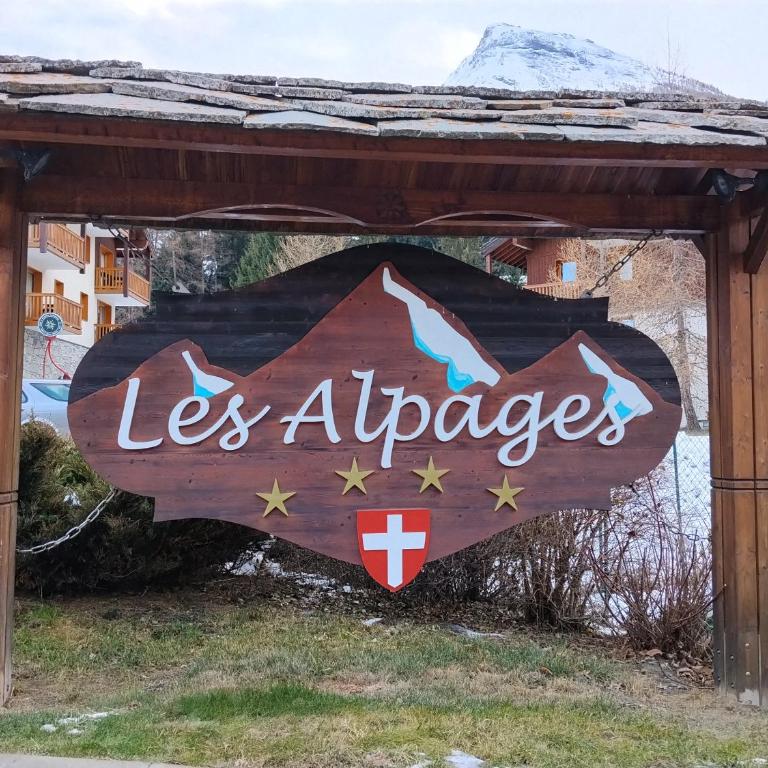 Le Cocon - Appartement 1 Chambre avec Balcon et Vue sur les Montagnes - 9
