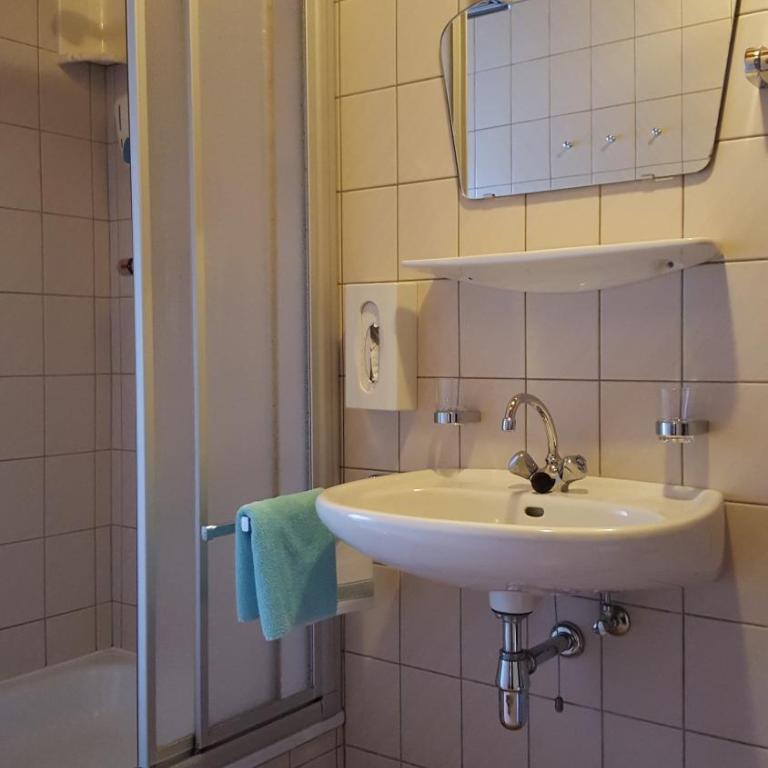Landhaus Neubauer - Zimmer - Doppelzimmer 4 - 2