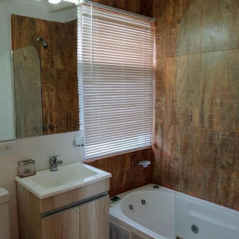 La Cumbre - One-Bedroom Apartment - 9