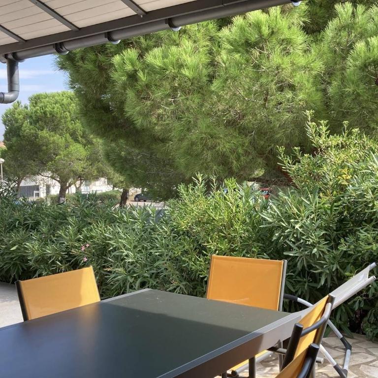 Pavillon le Clos du Soleil, parking et piscine dans résidence - Apartment with Terrace - 6