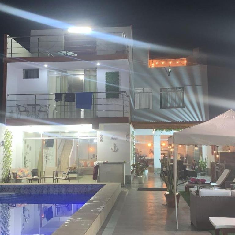 Casa pulpos - Six-Bedroom House - 1