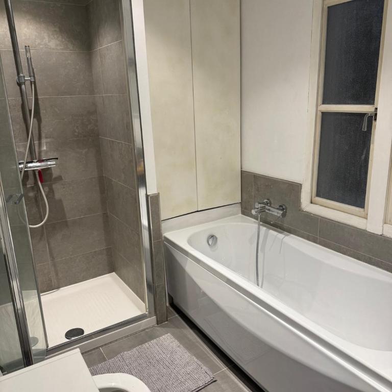 Bel appartement au calme dans le Vieux Nice - Appartement - 13