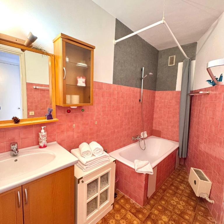 One Bedroom Apartment with Parking - Lemon Festival - One-Bedroom Apartment - 5