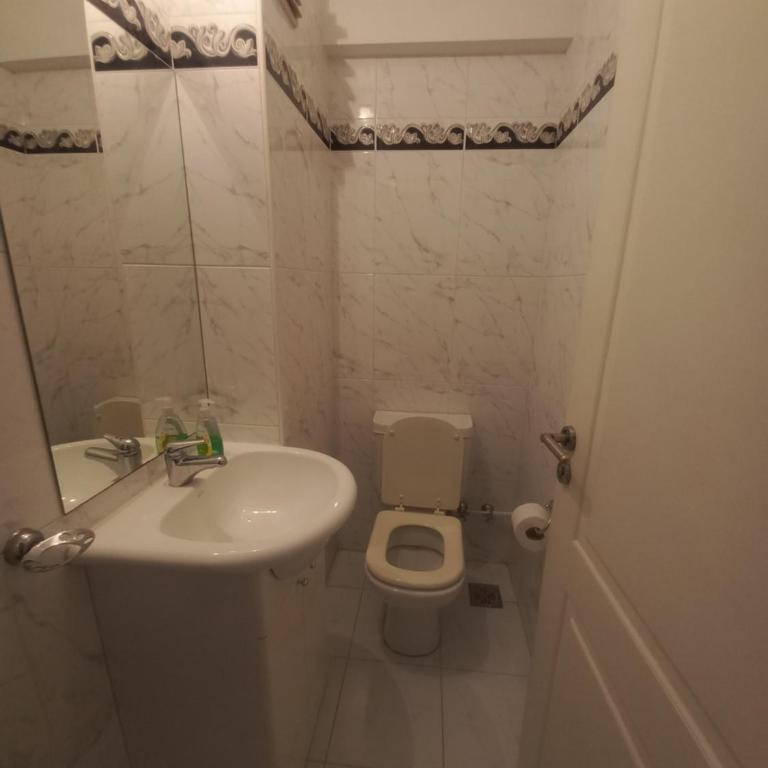Impecable departamento a metros del shopping Abasto - One-Bedroom Apartment - 2