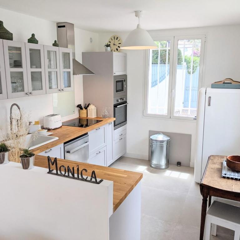 Waterfront Villa in Cap d Antibes - Maison 4 Chambres - 11