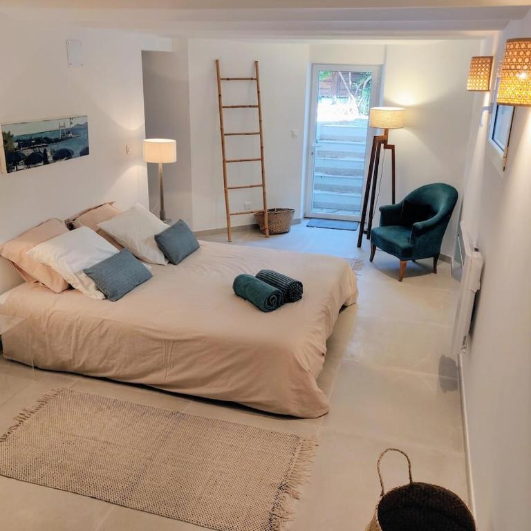 Waterfront Villa in Cap d Antibes - Maison 4 Chambres - 21