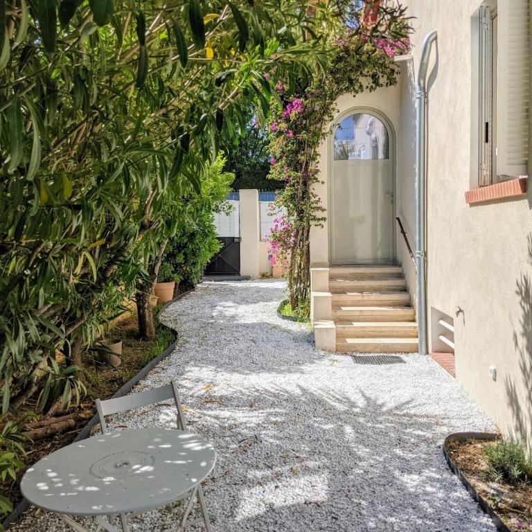 Waterfront Villa in Cap d Antibes - Maison 4 Chambres - 28