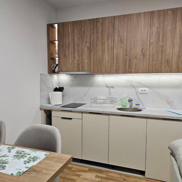 Apartmani Corner - Apartman - Prizemlje - 3