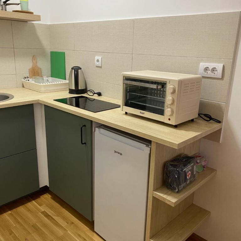 Apartman Adamović- 5 min by walk to the City center - Apartman sa 1 Spavaćom Sobom - 6