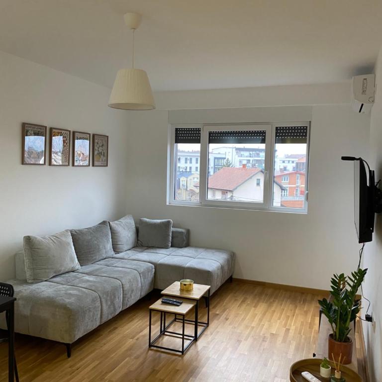 Apartman Adamović- 5 min by walk to the City center - Apartman sa 1 Spavaćom Sobom - 2