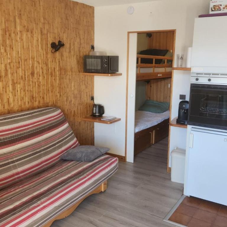 Studio Vars les Claux proche des pistes - One-Bedroom Apartment - 10