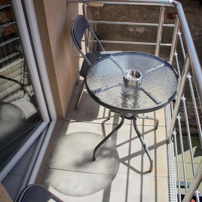 Apartments and Rooms Radivojević Niš - Twin Room - 9