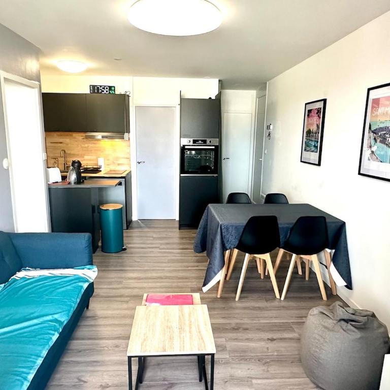 T3 lumineux à deux pas de la plage - Two-Bedroom Apartment - 9