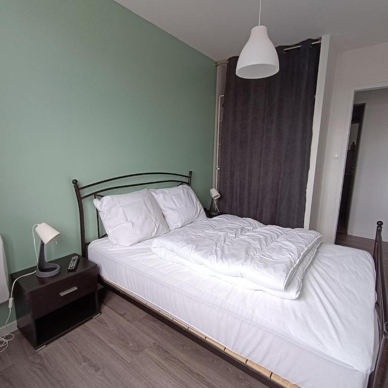 T3 lumineux à deux pas de la plage - Two-Bedroom Apartment - 15