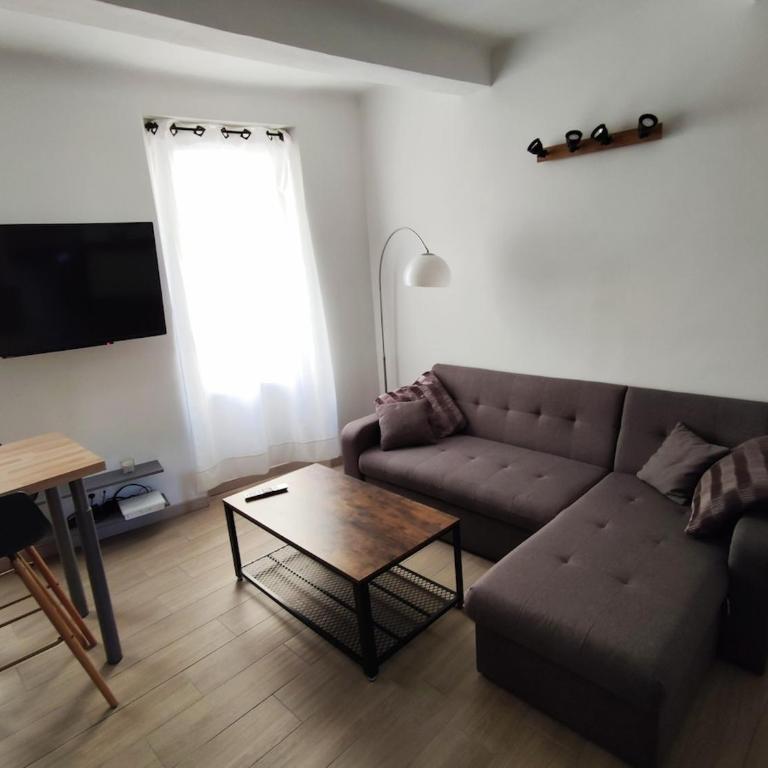 Au centre de Sanary, à 50m du port dans une magnifique rue pietonne - One-Bedroom Apartment - 7