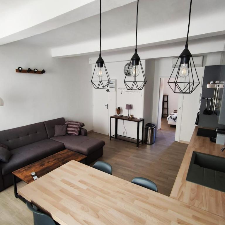 Au centre de Sanary, à 50m du port dans une magnifique rue pietonne - One-Bedroom Apartment - 8