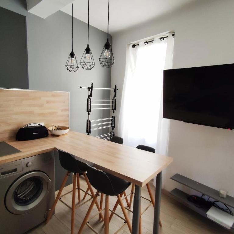 Au centre de Sanary, à 50m du port dans une magnifique rue pietonne - One-Bedroom Apartment - 11