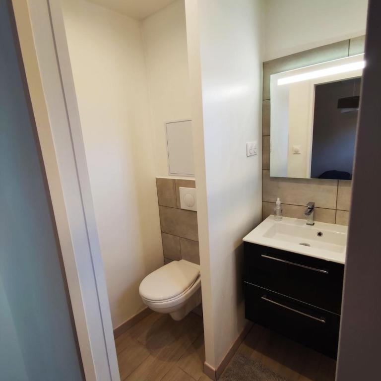 Au centre de Sanary, à 50m du port dans une magnifique rue pietonne - One-Bedroom Apartment - 14