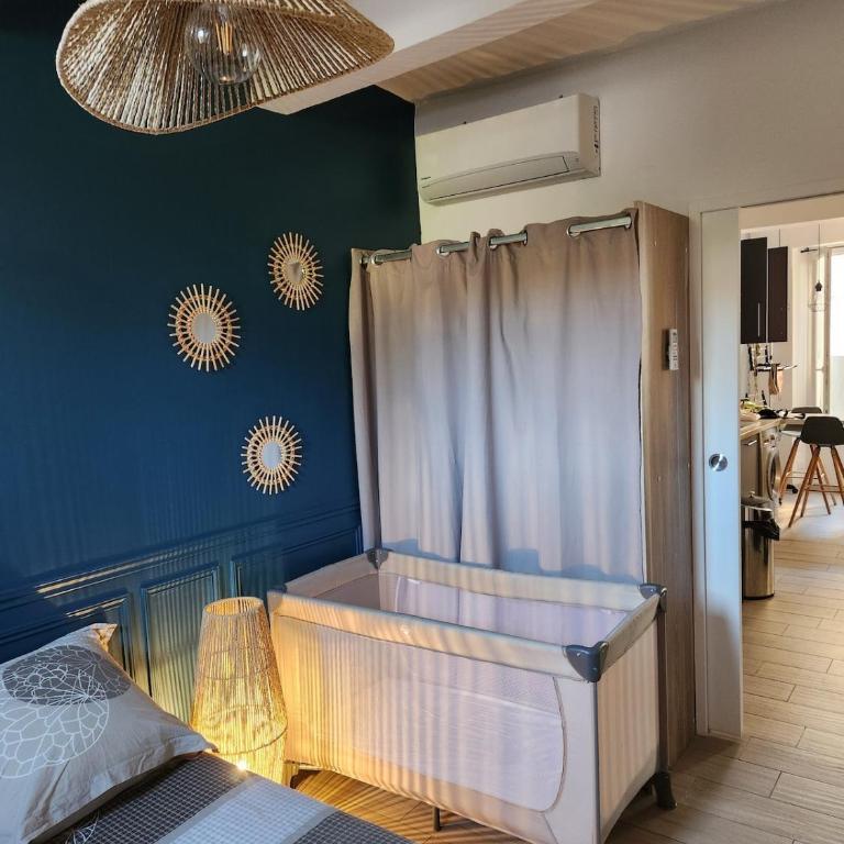 Au centre de Sanary, à 50m du port dans une magnifique rue pietonne - One-Bedroom Apartment - 23