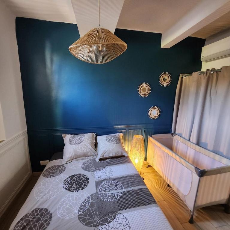 Au centre de Sanary, à 50m du port dans une magnifique rue pietonne - One-Bedroom Apartment - 22