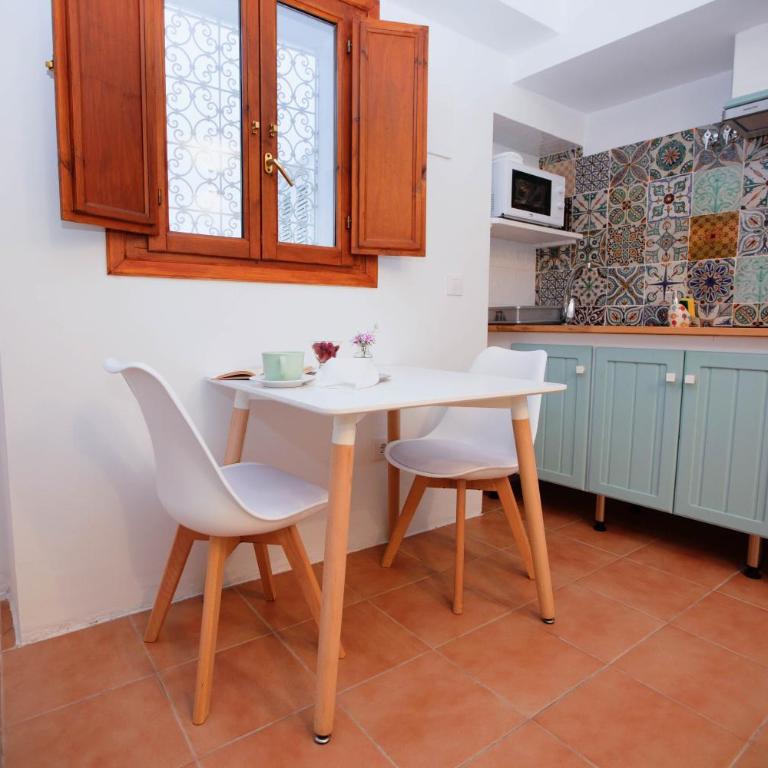 Apartamentos y Estudios Casa de la Hoya - Apartamento Estudio - 28