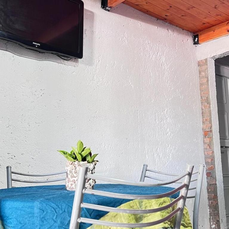 Monoambiente a metros del río - Apartamento de 2 dormitorios - 12
