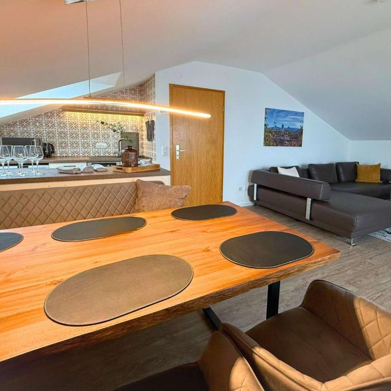 FeWo Aloisius im Allgäu - Über den Dächern von Nesselwang, Sonniger Balkon, Bergblick, Königscard inklusive - Apartment - 11