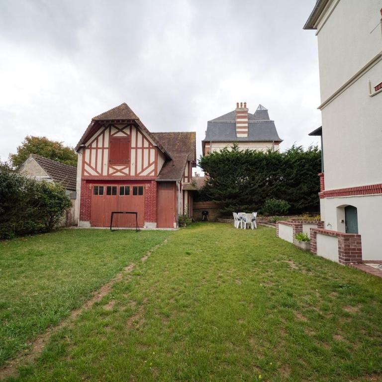 La Frendah - Maison familiale à Cabourg - 14 personnes - Plage à 50 m - Jardin - Five-Bedroom House - 17