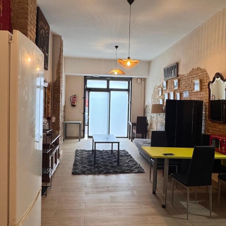 Gran Loft en planta baja en el Centro de Valencia - One-Bedroom Apartment - 4