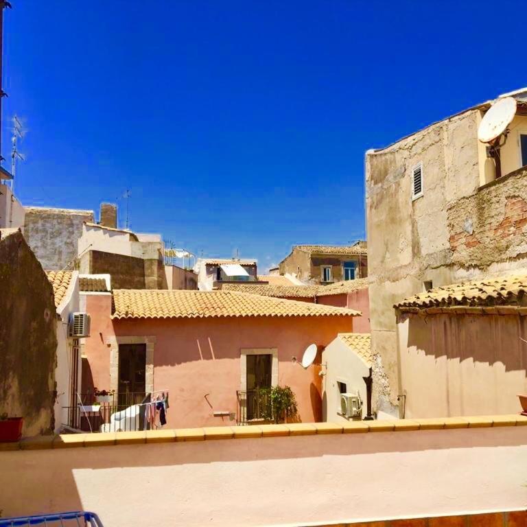 La casa con il terrazzo,via arizzi Ortigia - Casa con 1 Camera da Letto - 5
