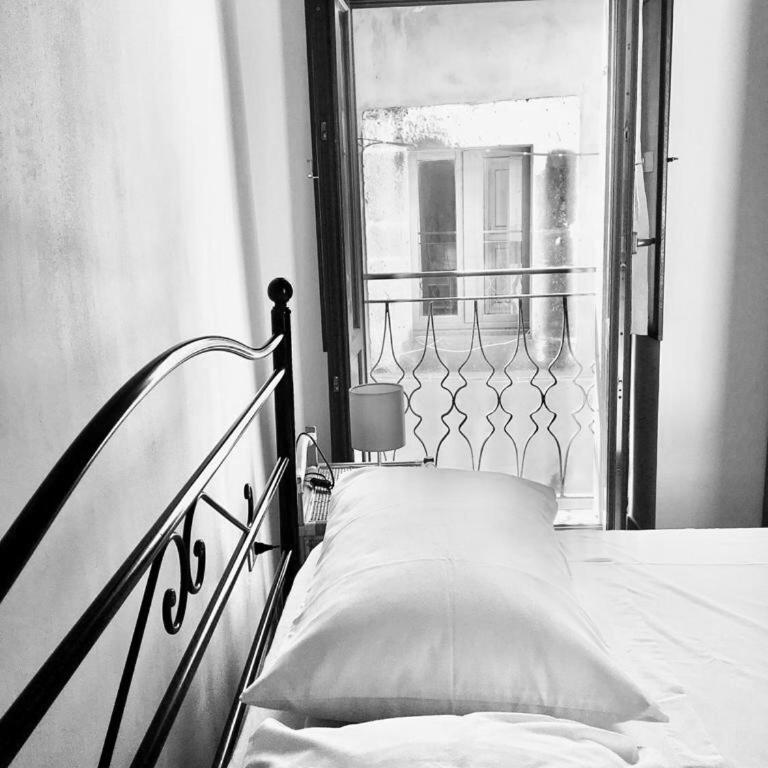 La casa con il terrazzo,via arizzi Ortigia - Casa con 1 Camera da Letto - 7