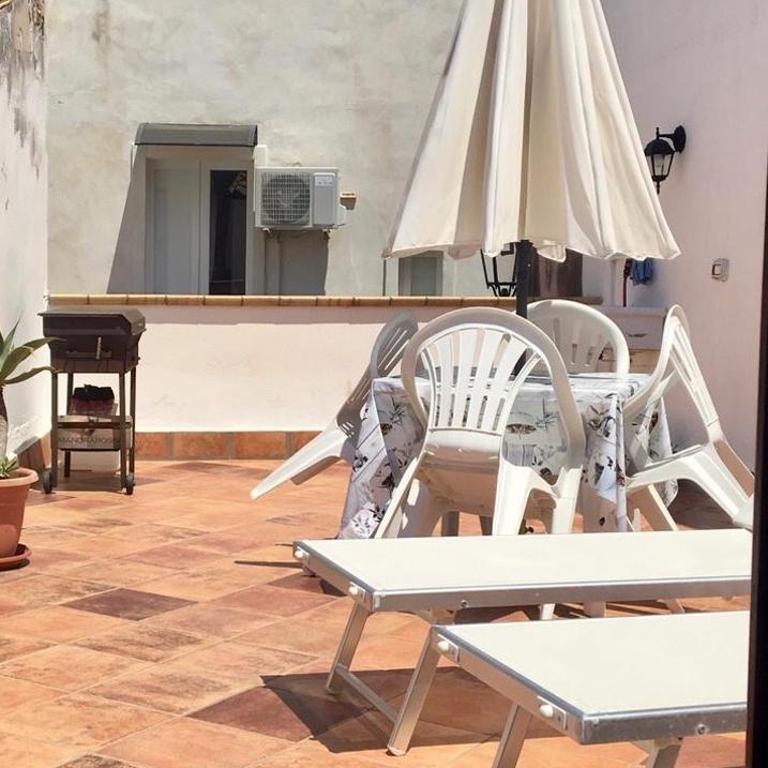 La casa con il terrazzo,via arizzi Ortigia - Casa con 1 Camera da Letto - 10