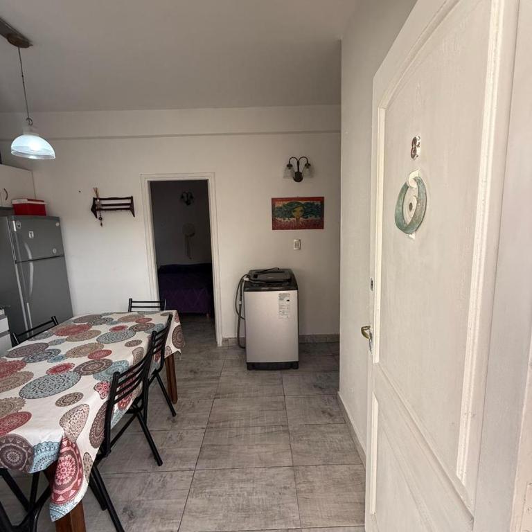Depto céntrico en complejo - Two-Bedroom Apartment - 3