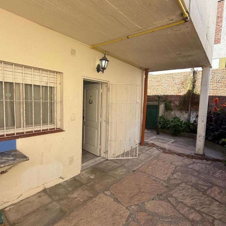Depto céntrico en complejo - Two-Bedroom Apartment - 9