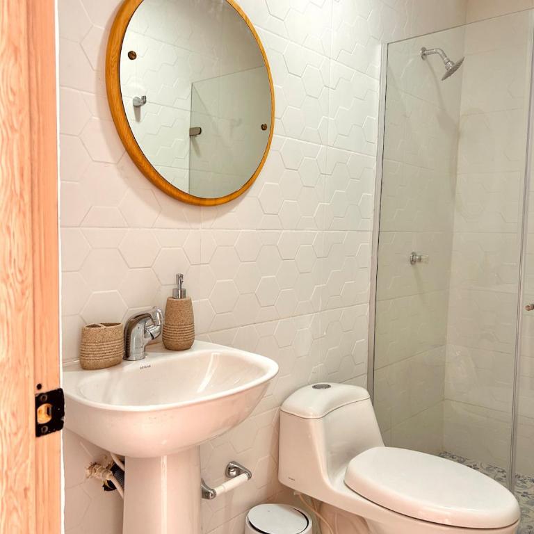 casa aria con mesa hockey, patio y ping pong - Two-Bedroom House - 11