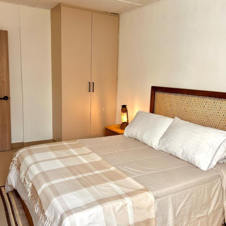 casa aria con mesa hockey, patio y ping pong - Two-Bedroom House - 29
