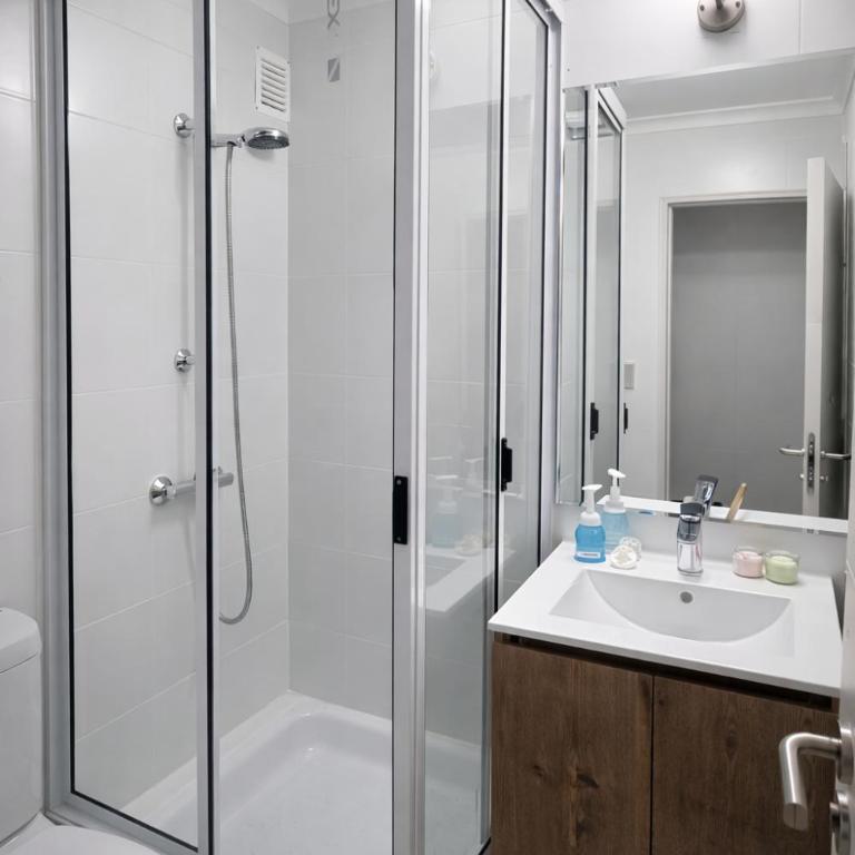 Depto con Piscina y Ubicación Privilegiada cerca del Faro La Serena - Two-Bedroom Apartment - 12