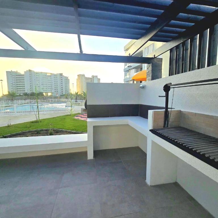 Depto con Piscina y Ubicación Privilegiada cerca del Faro La Serena - Two-Bedroom Apartment - 7