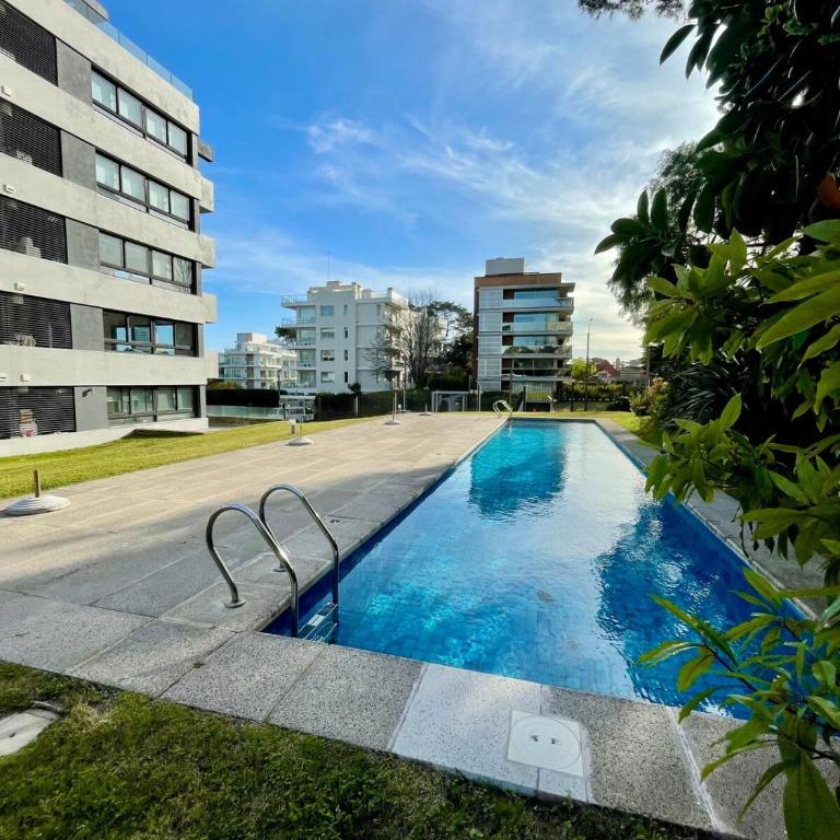 Great apartment stop 18 playa mansa - Apartamento de 2 dormitorios - 3
