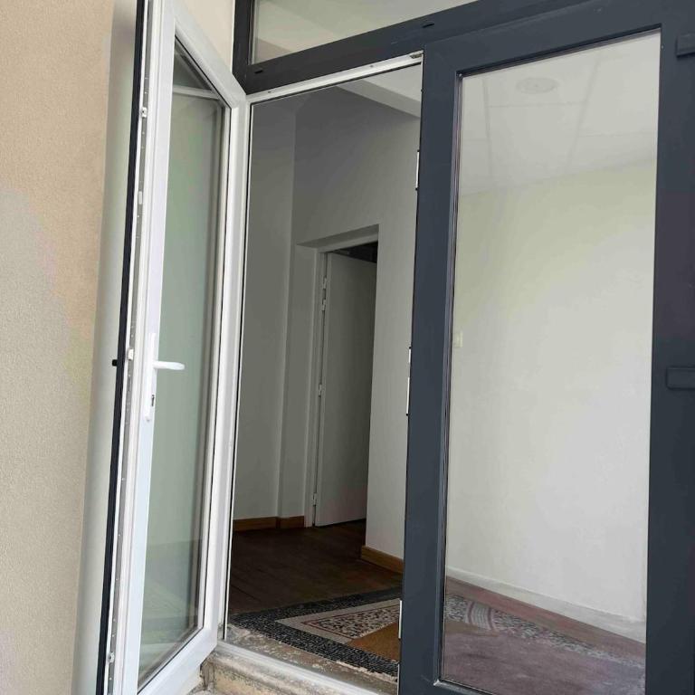 SYMPA 1 Bedroom 1BR Center of Reims Parking - Appartamento con 1 Camera da Letto - 17