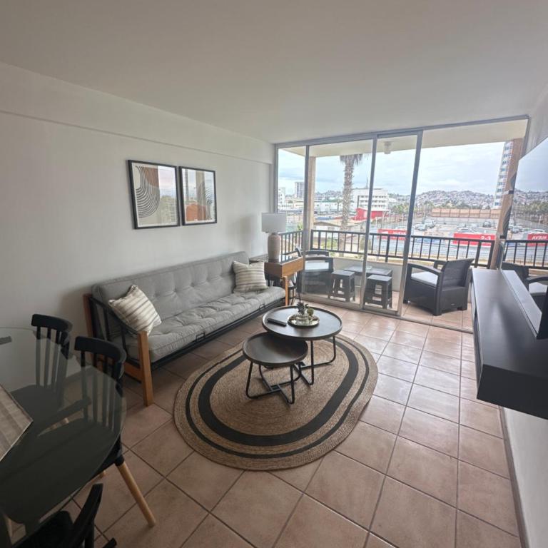 Disfruta de un entorno relajado y con estilo - Apartment - 2