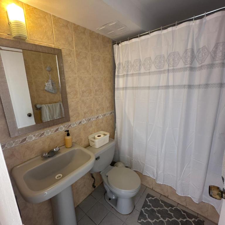 Disfruta de un entorno relajado y con estilo - Apartment - 16