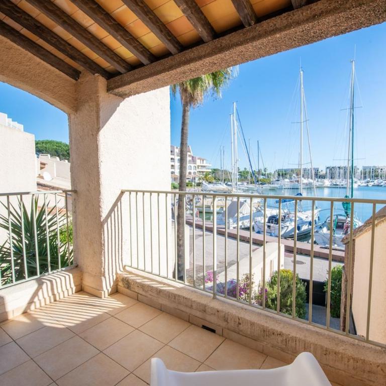 Magnifique appartement avec vue sur les bateaux - Appartement 2 Chambres - Vue sur Mer - 1