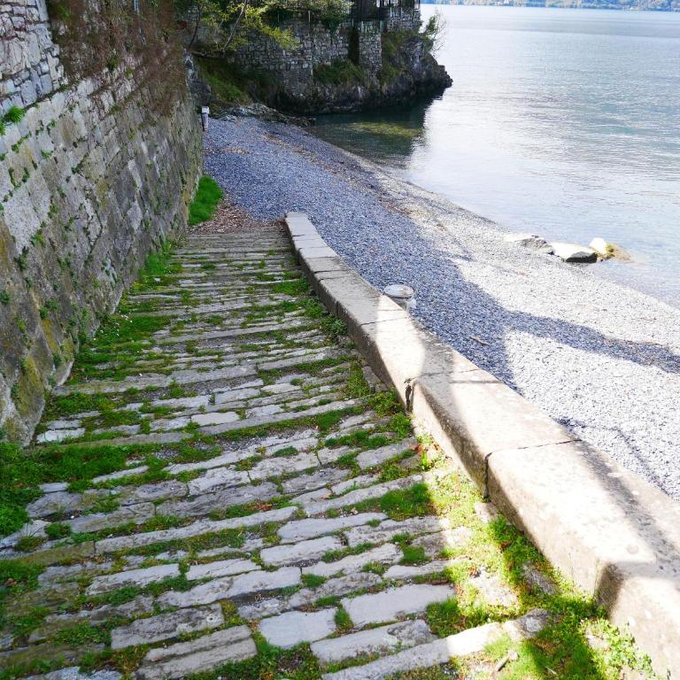 Varenna Gittana beach sweet home - One-Bedroom Apartment - 38